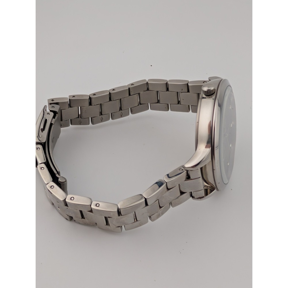 Kenneth Cole New York Watch Women 38mm Case 7.75" Silver Band- New Battery - Picture 4 of 7